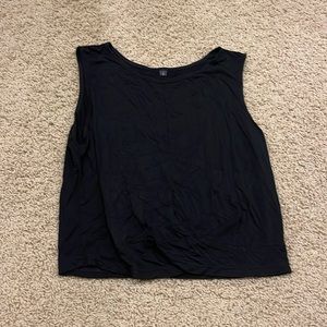 Black twist tank